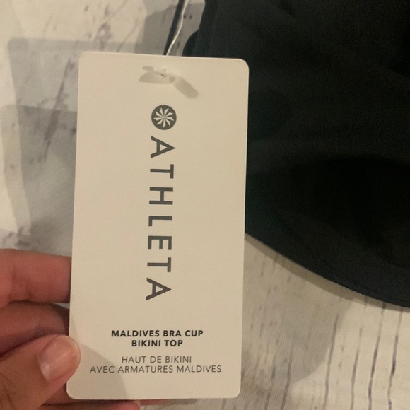 Maldives High Neck Bikini Top - Picture 4 of 6